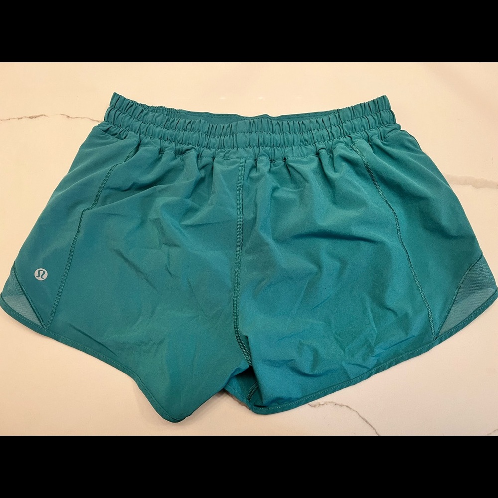 LULULEMON Hotty Hot Lined Shorts Sz 8